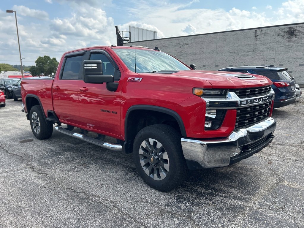 2020 Chevrolet Silverado 3500HD LT photo 3