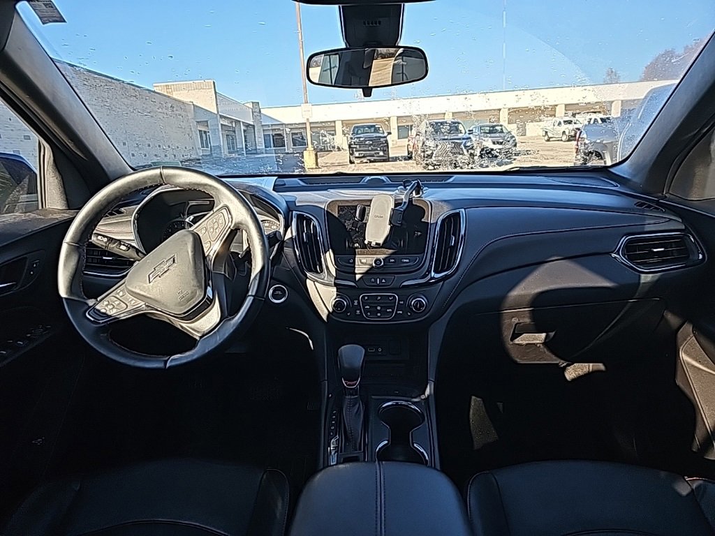 2023 Chevrolet Equinox RS photo 2