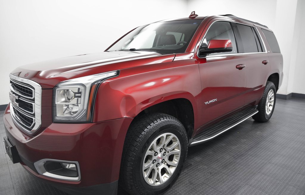 2017 Gmc Yukon SLT photo 3