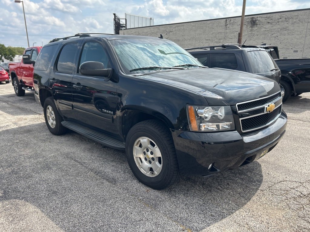 2013 Chevrolet Tahoe LT photo 3