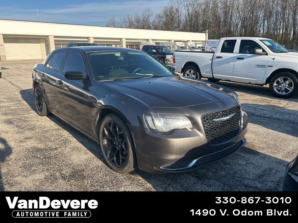 2019 Chrysler 300