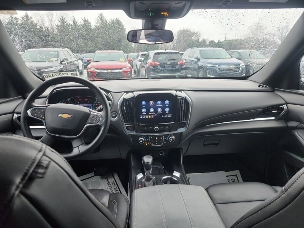 Used 2023 Chevrolet Traverse LT Leather SUV