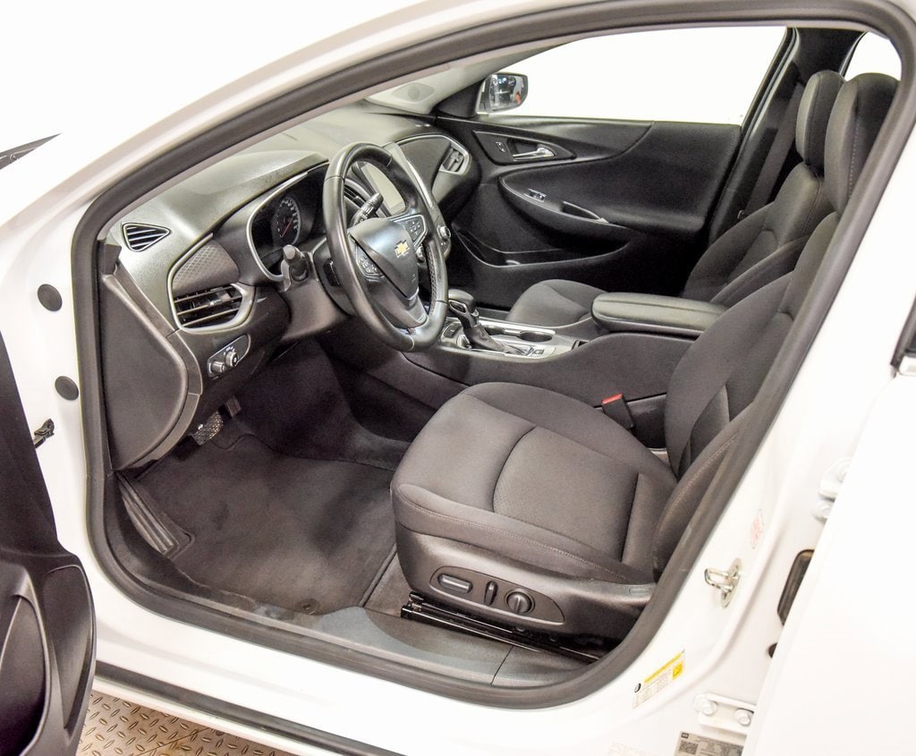 Used 2023 Chevrolet Malibu 1LT Sedan