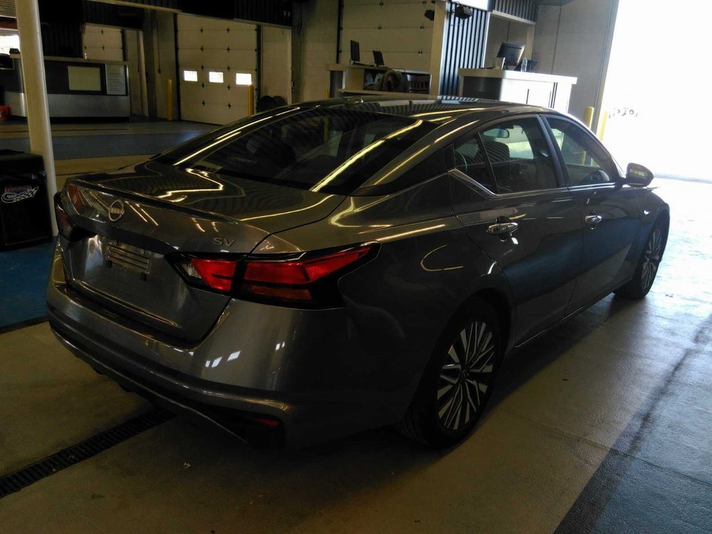 2024 Nissan Altima 2.5 SV photo 4