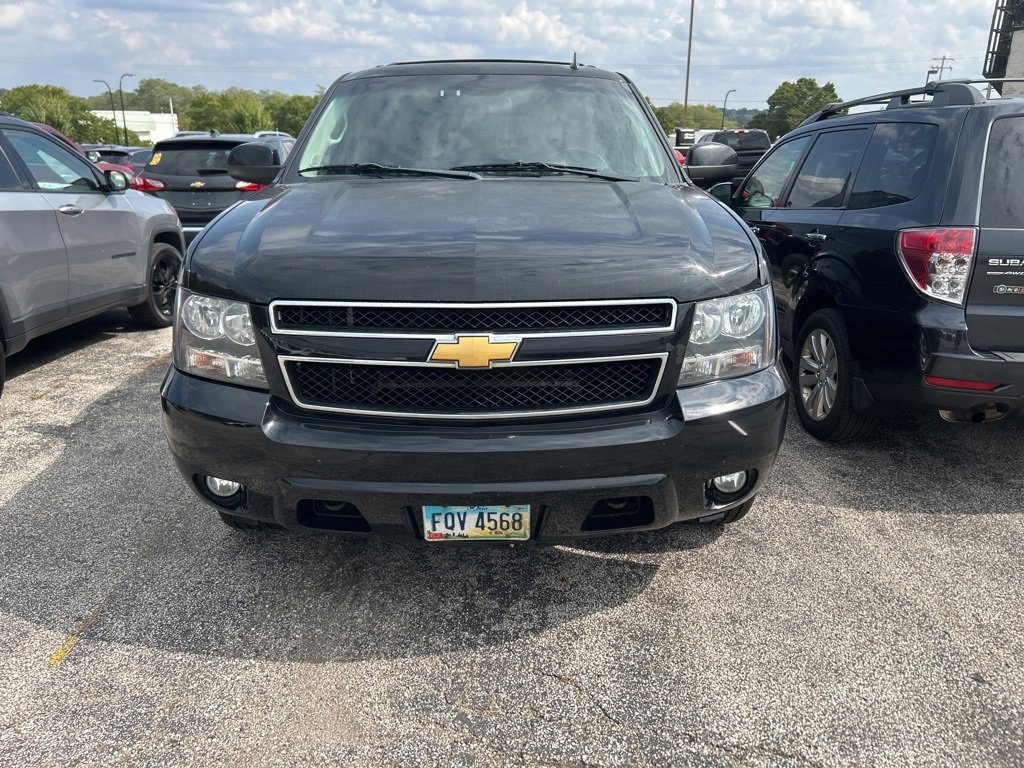 2013 Chevrolet Tahoe LT photo 2