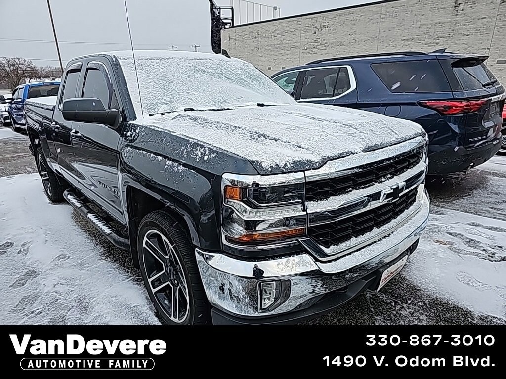 Used 2018 Chevrolet Silverado 1500 LT w/1LT Truck Double Cab