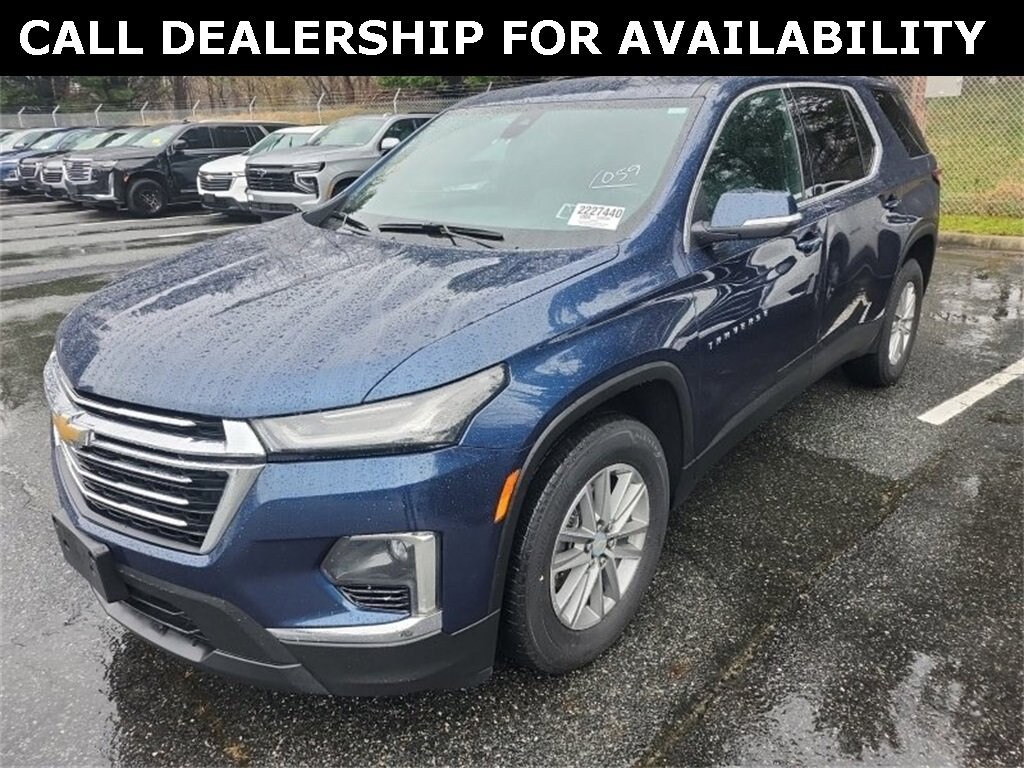 Used 2023 Chevrolet Traverse LT Leather SUV
