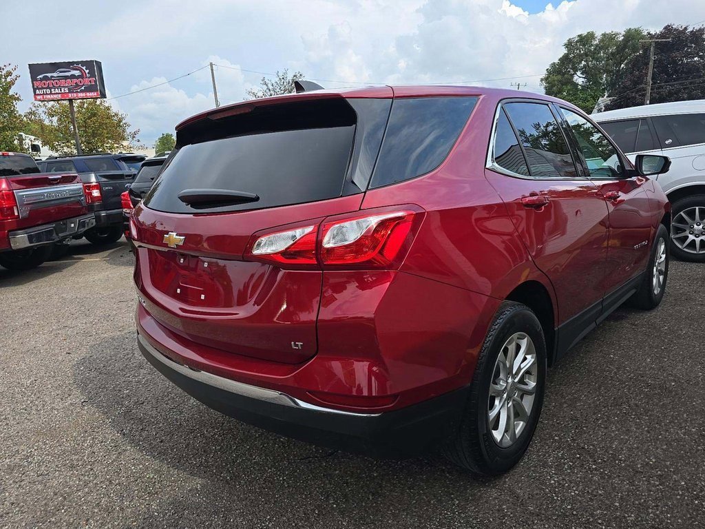 2020 Chevrolet Equinox LT photo 2