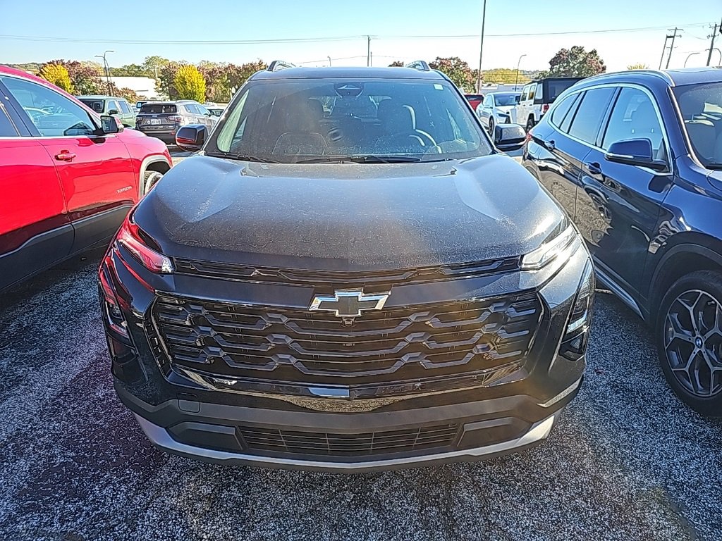 2026 Chevrolet Equinox LT photo 2