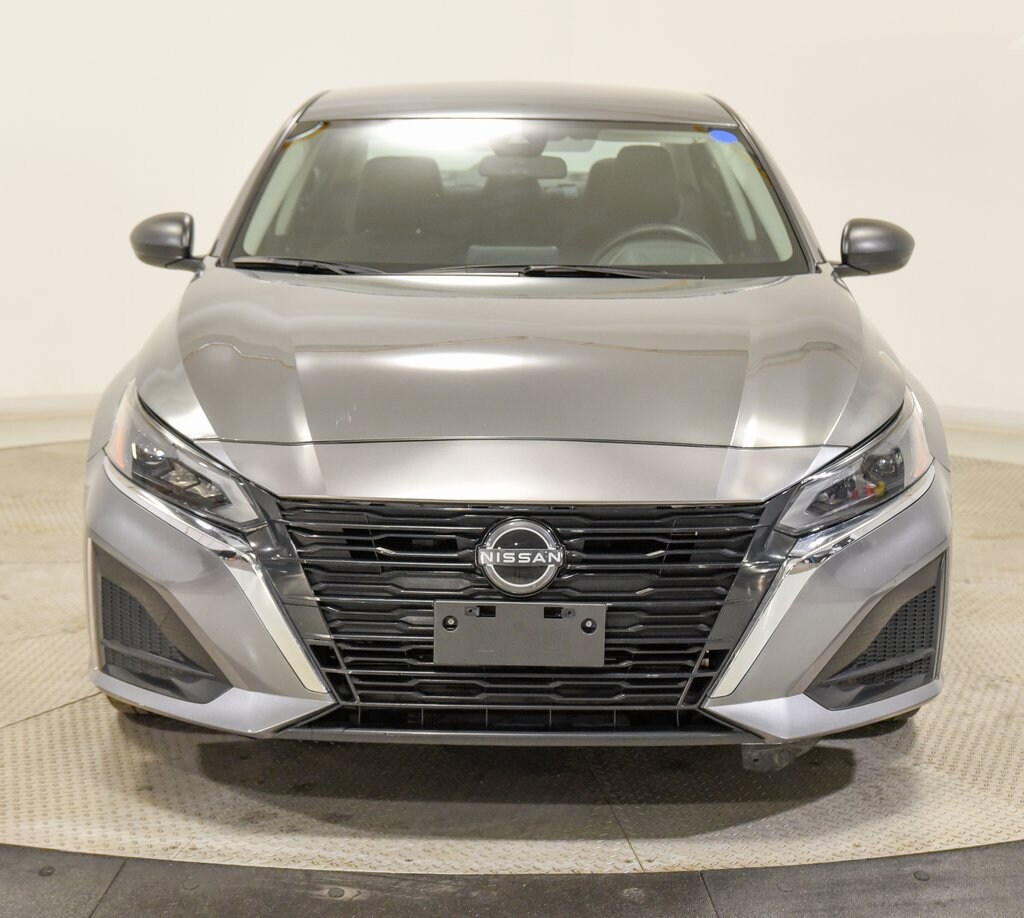 Used 2024 Nissan Altima 2.5 SV Sedan