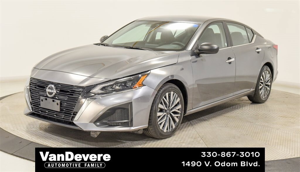 Used 2024 Nissan Altima 2.5 SV Sedan