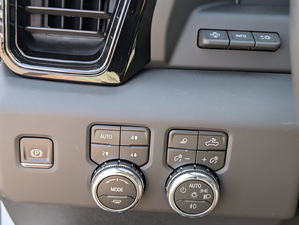2026 GMC Sierra 2500HD AT4X - Photo 20