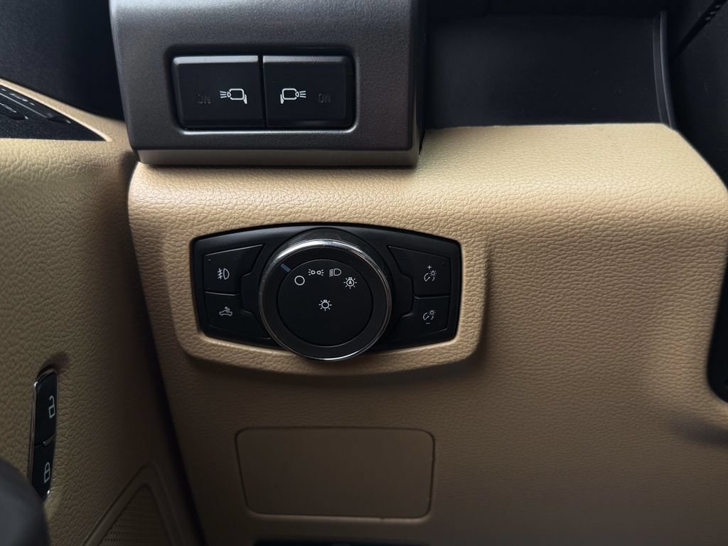 2021 Ford F-350 Super Duty XLT - Photo 26