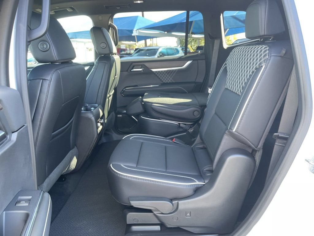 2026 GMC Acadia Denali - Photo 26