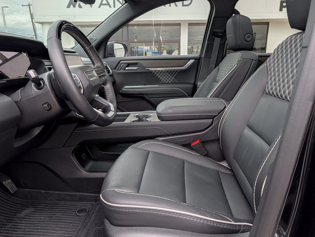 2026 GMC Acadia Denali - Photo 24