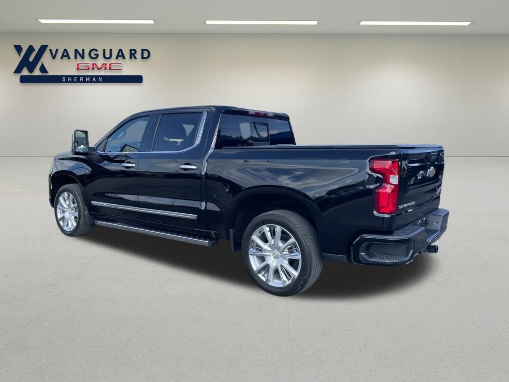 2024 Chevrolet Silverado 1500 High Country photo 3