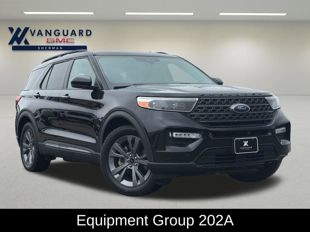 2022 Ford Explorer XLT RWD's photo