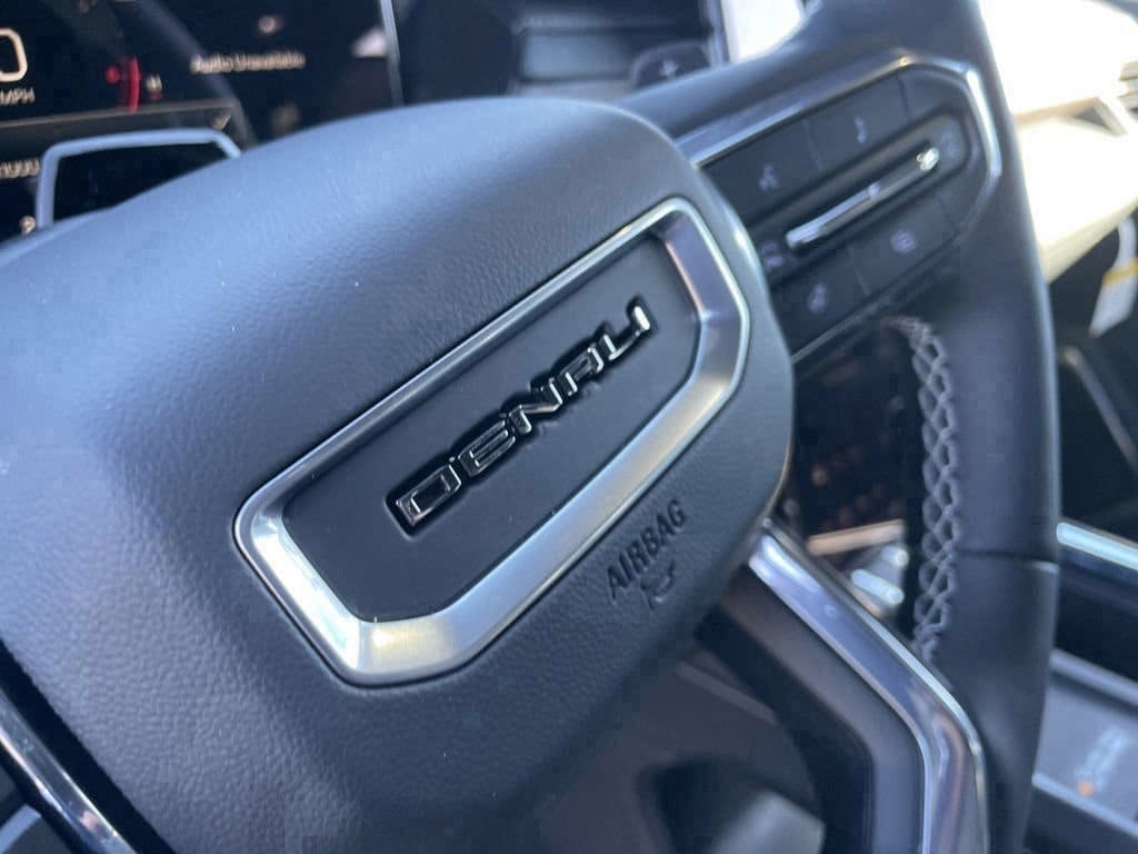 2026 GMC Acadia Denali - Photo 48