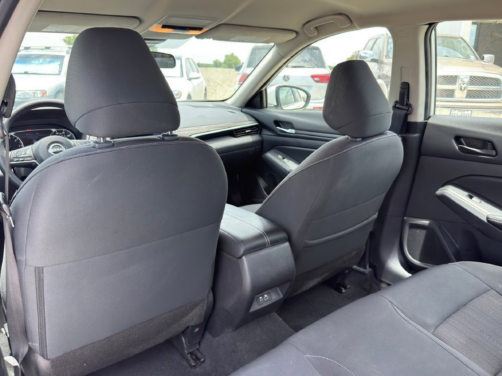 2025 Nissan Altima SV - Photo 28