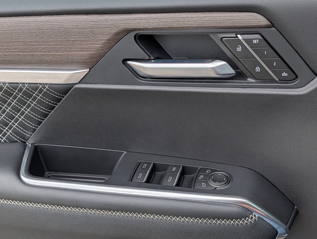 2026 GMC Acadia Denali - Photo 22
