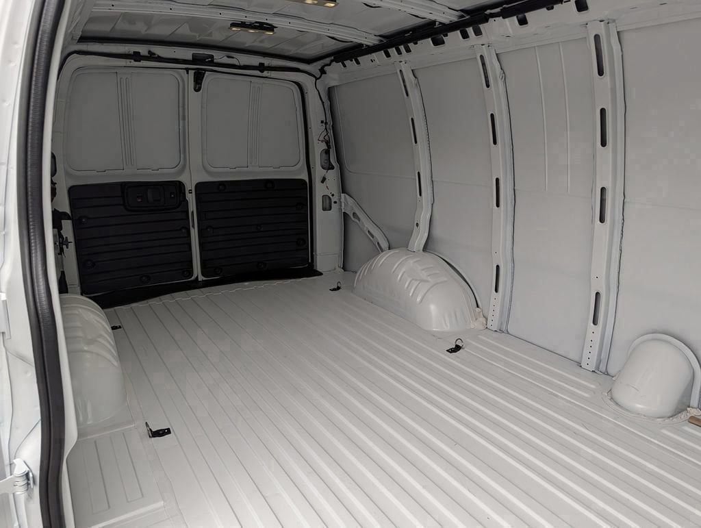 2026 GMC Savana Cargo Work Van - Photo 34