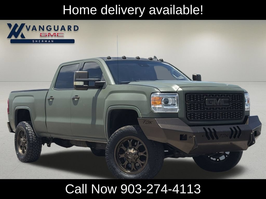 2015 GMC Sierra 4WD Crew Cab Short Box's photo