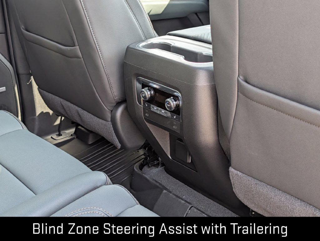 2027 GMC Yukon AT4 - Photo 34
