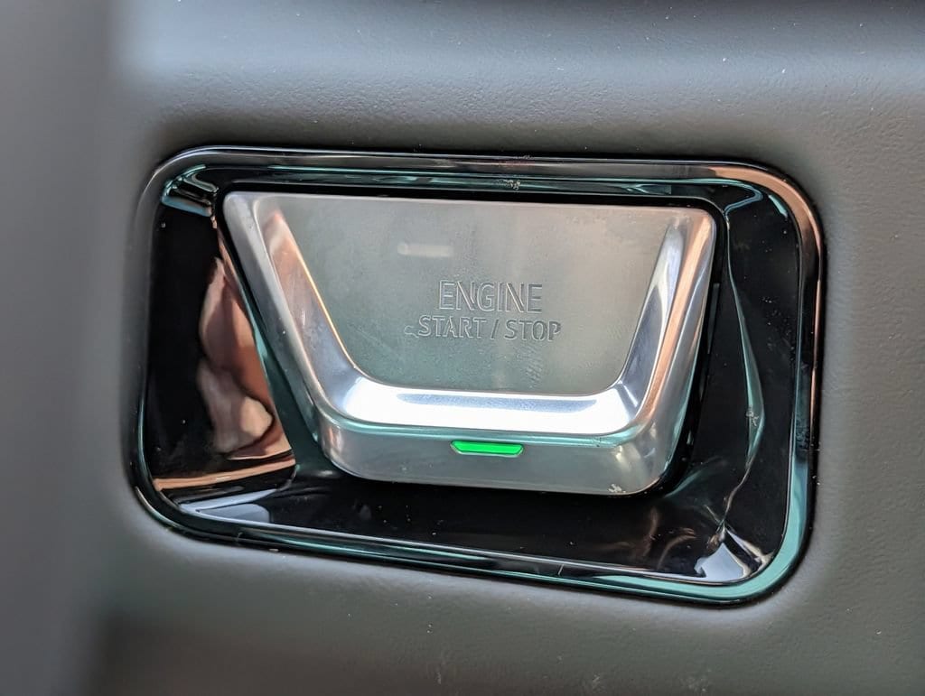 2026 GMC Yukon XL AT4 Ultimate - Photo 16