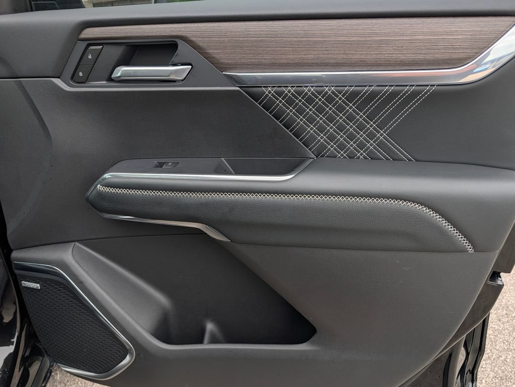 2026 GMC Acadia Denali - Photo 35