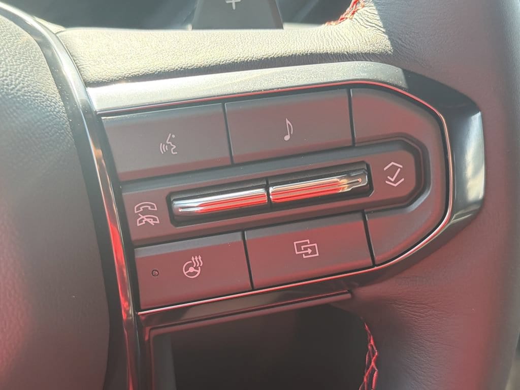 2026 GMC Yukon XL AT4 Ultimate - Photo 32