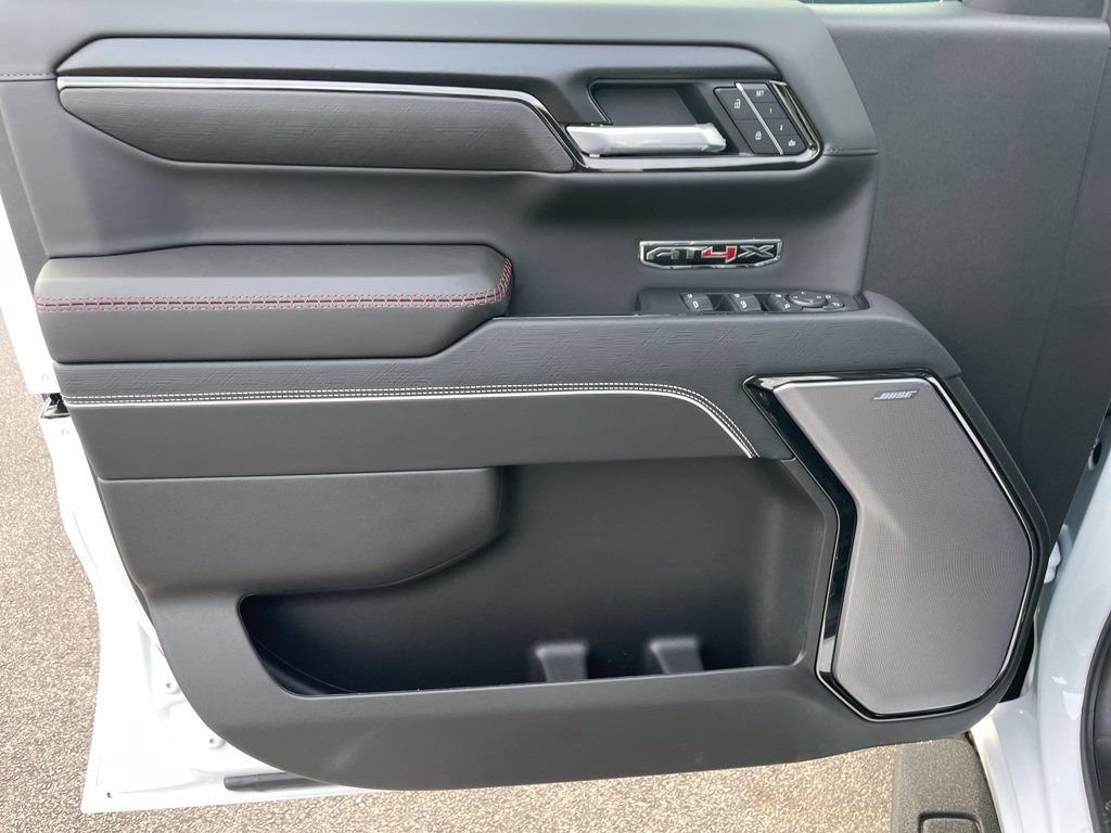 2026 GMC Sierra 1500 AT4X - Photo 11
