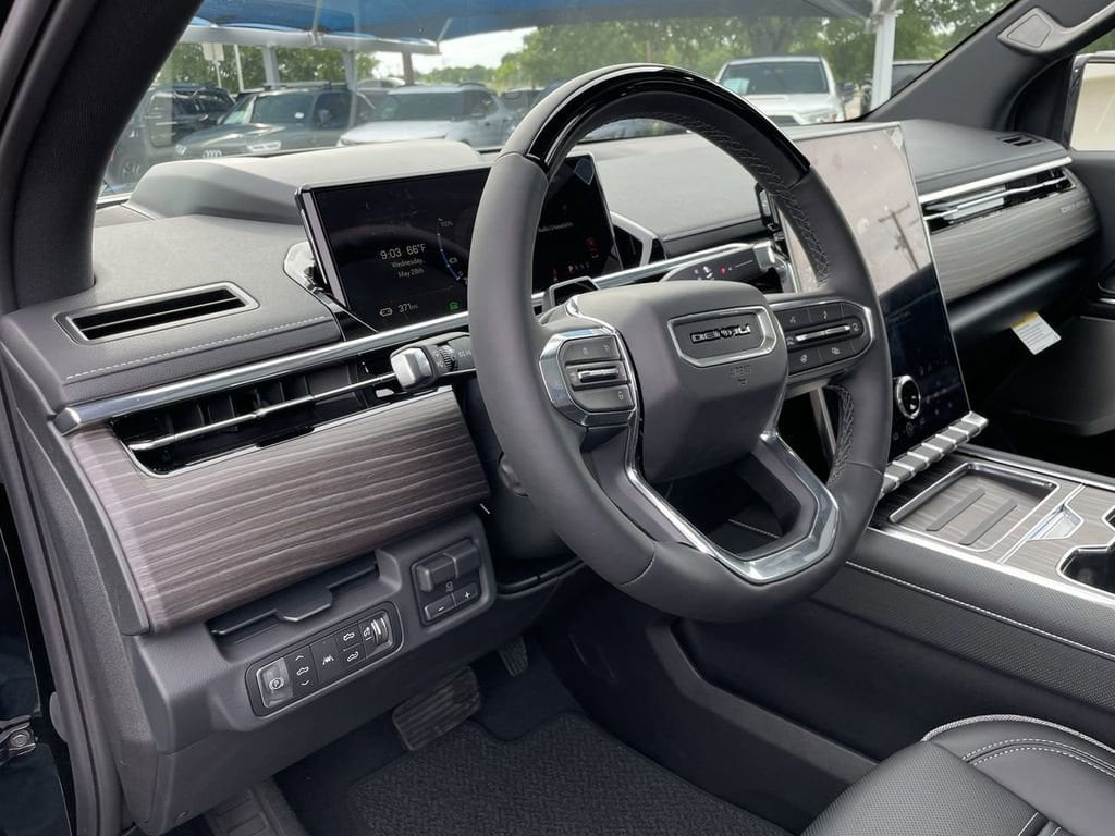 2025 GMC Sierra EV Denali - Photo 16