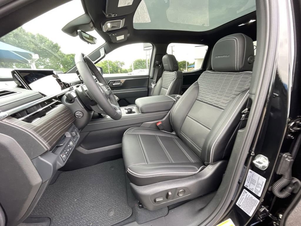 2025 GMC Sierra EV Denali - Photo 26