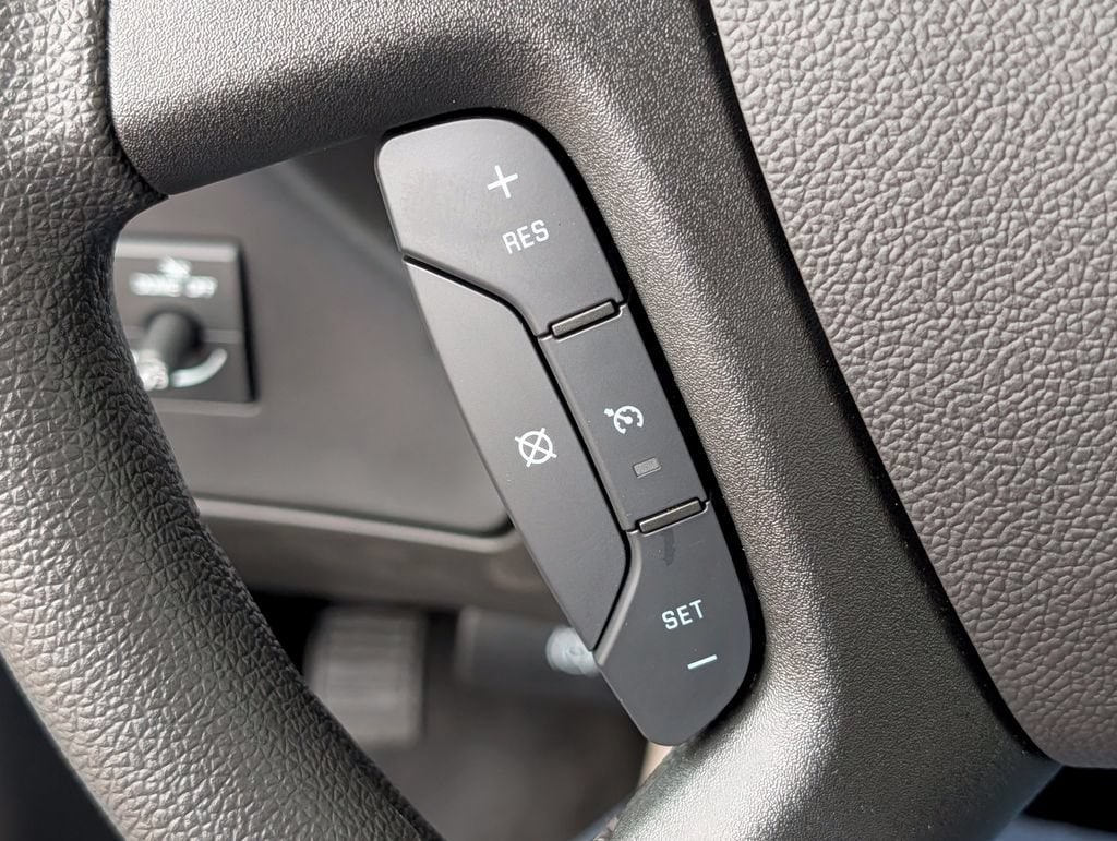 2026 GMC Savana Cargo Work Van - Photo 17