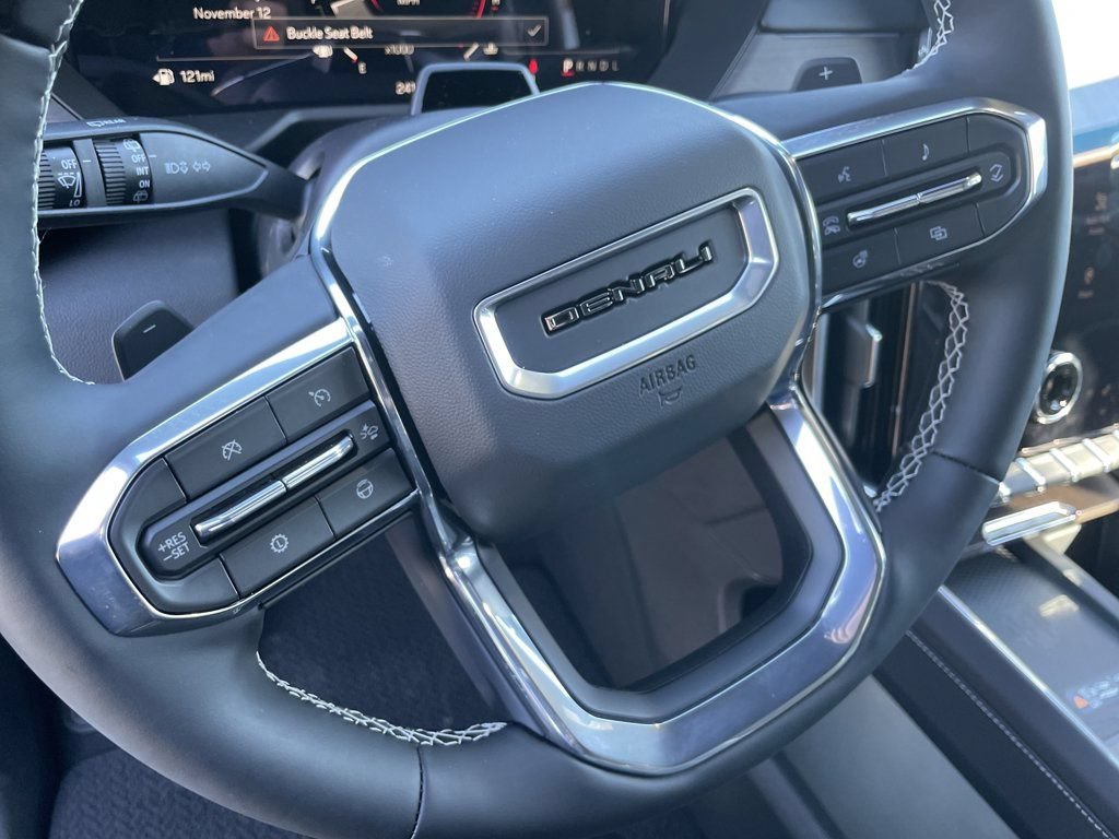 2026 GMC Acadia Denali - Photo 36