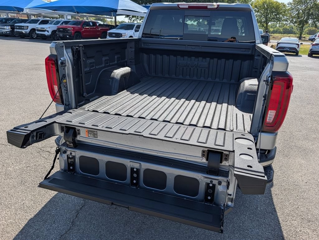 2026 GMC Sierra 1500 SLT - Photo 28