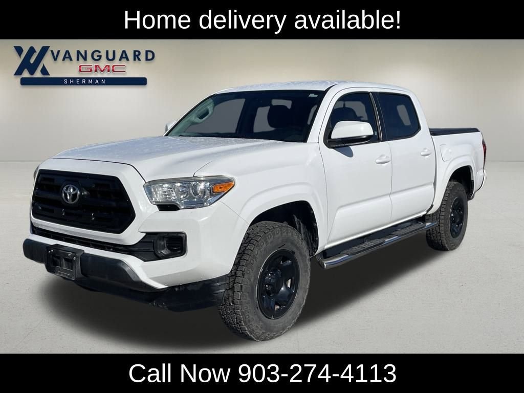 2017 Toyota Tacoma SR's photo