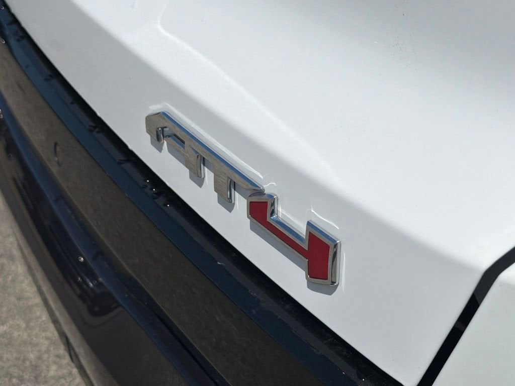 2026 GMC Terrain AT4 - Photo 8