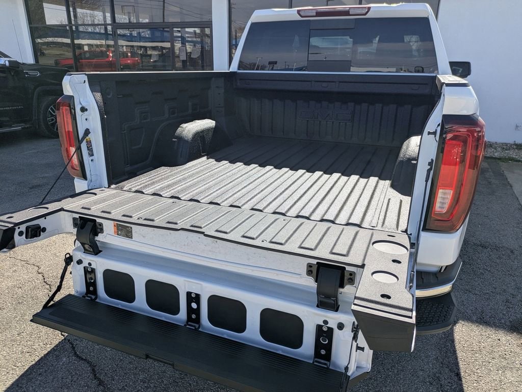 2026 GMC Sierra 1500 SLT - Photo 25