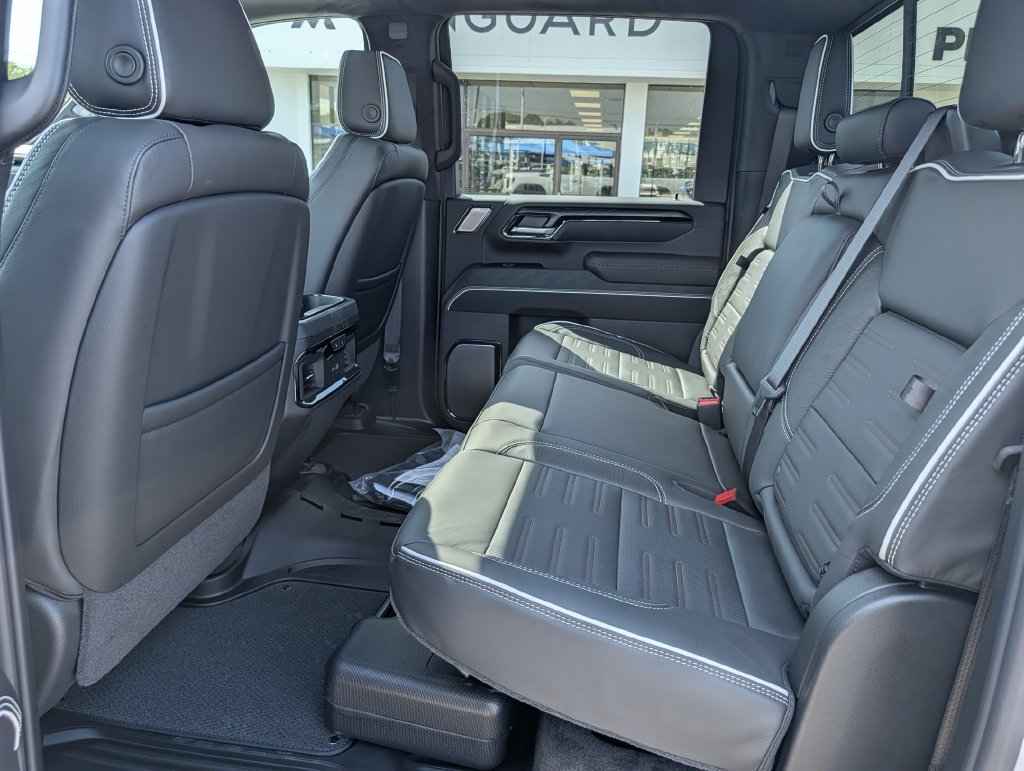 2026 GMC Sierra 2500HD AT4X - Photo 25