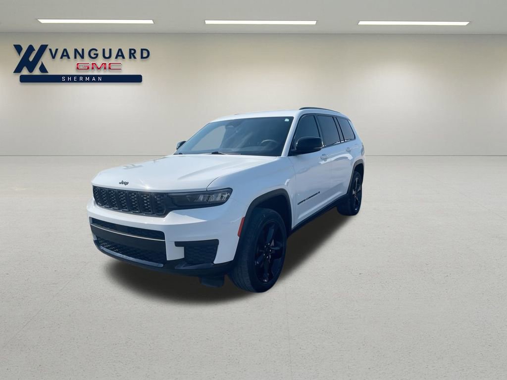 2023 Jeep Grand Cherokee Altitude photo 3