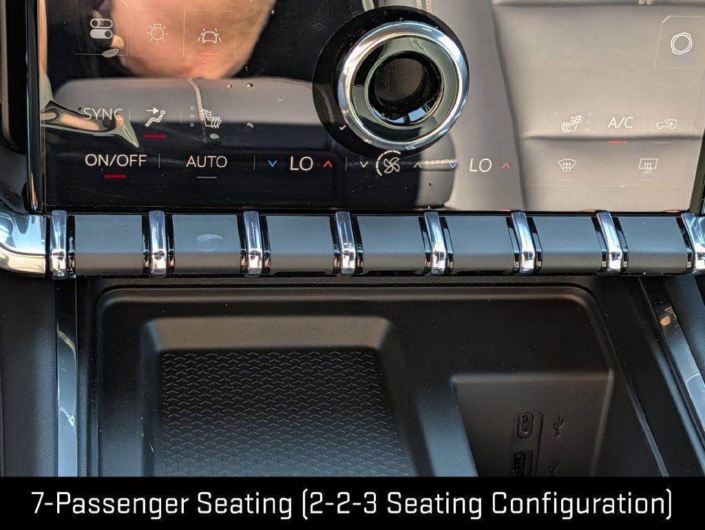 2027 GMC Acadia Elevation - Photo 16