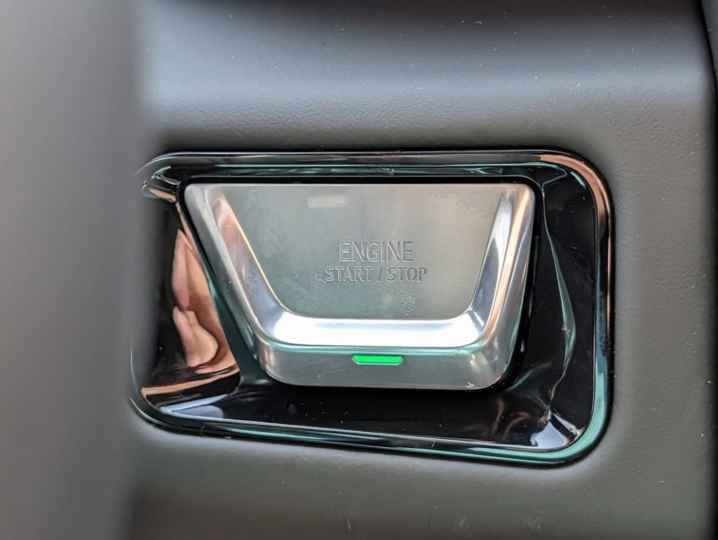 2026 GMC Yukon XL AT4 Ultimate - Photo 21