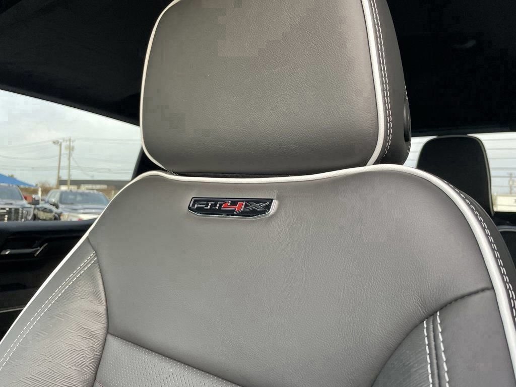2026 GMC Sierra 1500 AT4X - Photo 44