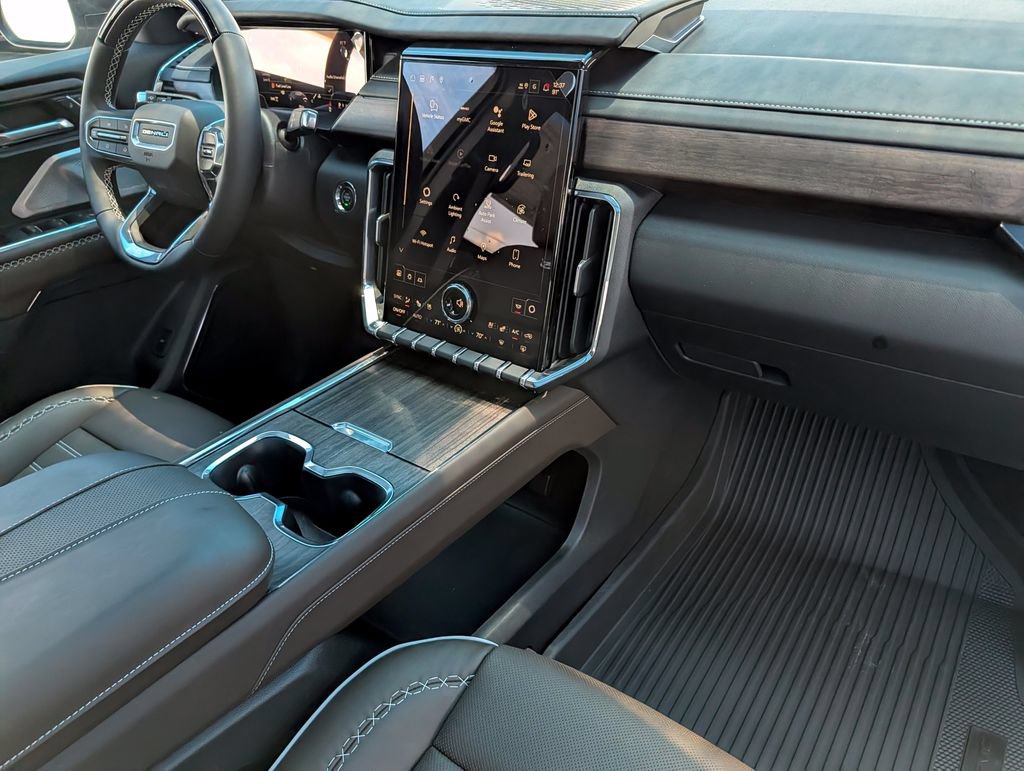 2026 GMC Acadia Denali Ultimate - Photo 35