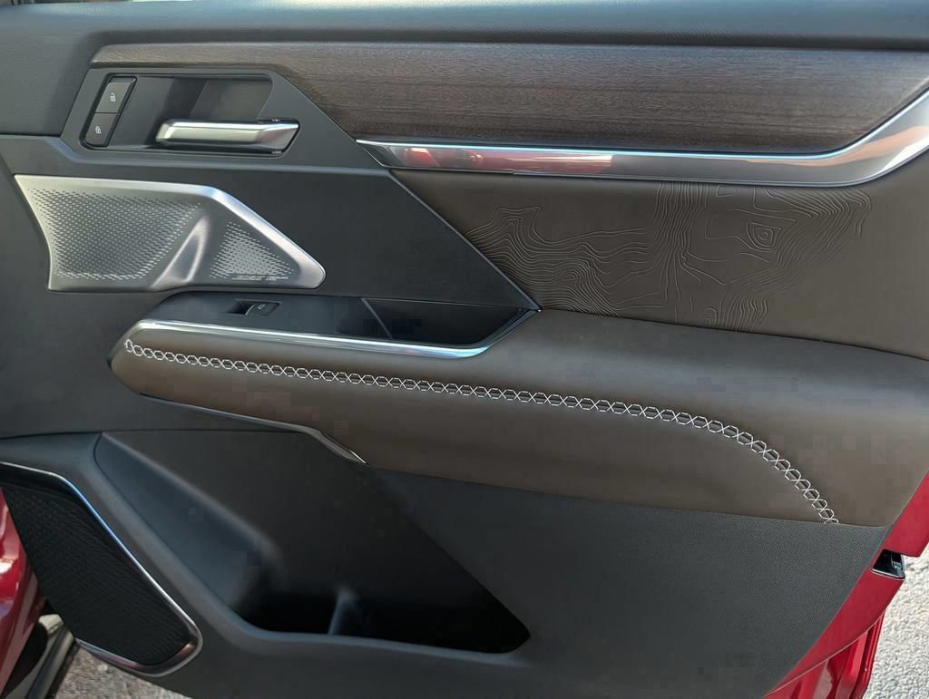 2026 GMC Acadia Denali Ultimate - Photo 43