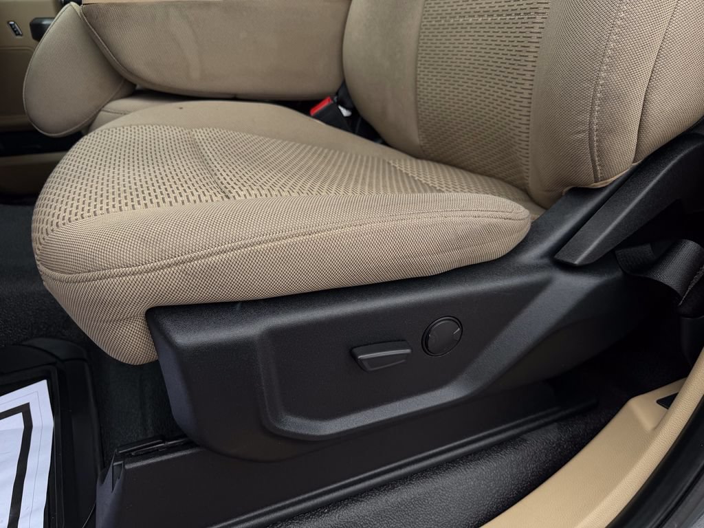 2021 Ford F-350 Super Duty XLT - Photo 30