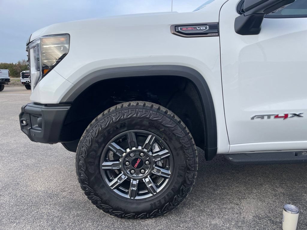 2026 GMC Sierra 1500 AT4X - Photo 28