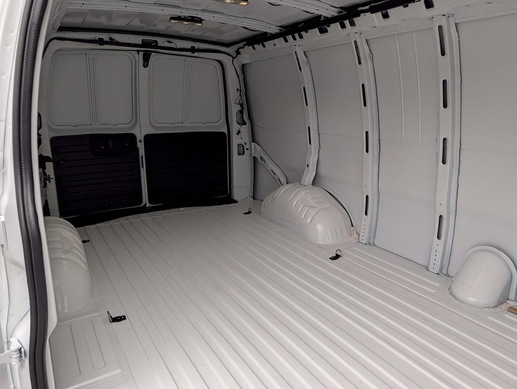 2026 GMC Savana Cargo Work Van - Photo 24