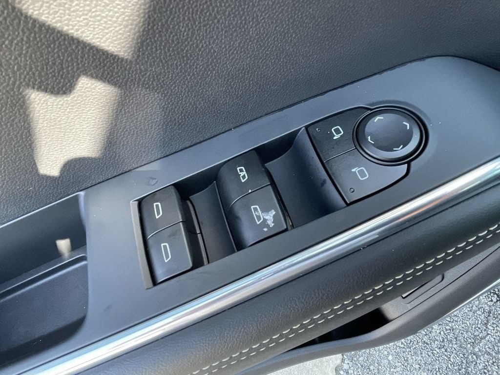 2026 GMC Acadia Elevation - Photo 31